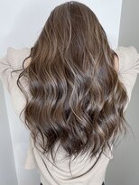 アース 東戸塚店(HAIR & MAKE EARTH) 秋冬◎ロングデザインカラー×くすみアッシュベージュ