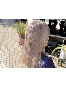 [茅ヶ崎駅徒歩3分]冬にぴったり！くすみカラーで魅せる透明感！ブリーチなしで、ダメージレスに♪