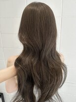 ココ 原宿(KOKO)&nbsp;M黒髪小顔ヘアオリーブグレー艶髪クラゲヘアーココアベージュ