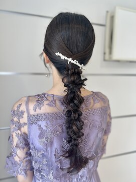 シー(she.) 編みおろし　ヘヘアセット　結婚式ヘア