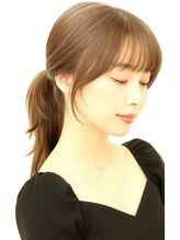 【顔まわりだけで印象激変】生え際・こめかみ・頬の3点で“小顔見え”が完成します♪