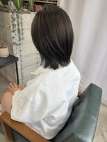 イル(ill)&nbsp;オリーブカラー 赤み消しカラー ボブ レイヤー 大須