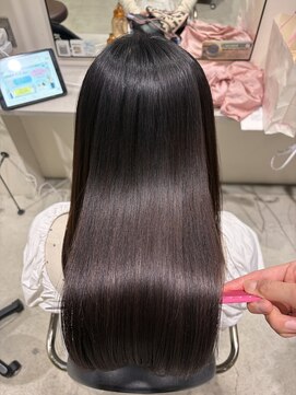 イル(il) 髪質改善メテオストレートパーマ
