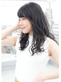 黒髪フェミニンパーマ