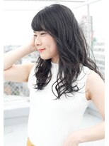 フリッカ(FLYCKA)&nbsp;黒髪フェミニンパーマ