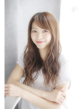 シュシュット(chouchoute) インナーカラーバタースパイラルセンシュアルショートカット/186