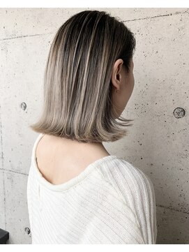 バーチョ(bacio) ベージュブロンドバレイヤージュ ボブ【Insta→bacio_ozawa】