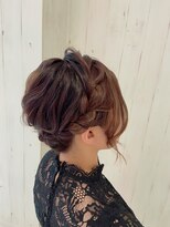 ルナクレセント (Luna crescent)&nbsp;編み込みアップスタイル