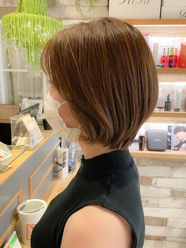 ネオリーブ チロル 横浜西口店(Neolive CiroL.) メンテナンスカット ショートボブ