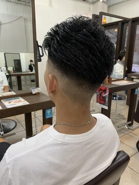 ウィルピクシー 浅草橋東口(WILL piccy) メンズフェードカットサイドパート【浅草橋】