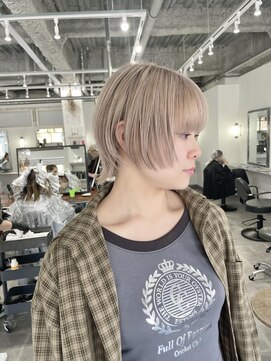 ホリー(HOLLY) ウルフ×ホワイトベージュ