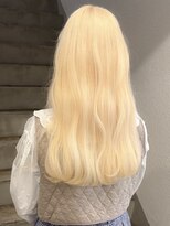 エイチ(H) xブリーチ/ホワイトグレージュ/レイヤーカット/チェリーブラウン