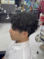 カーニー 錦糸町(kearny)&nbsp;縦落ちパーマ/ツイストスパイラル/センターパート