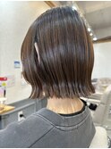 外ハネスタイル