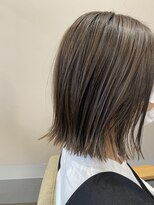 グラフィー(graphy)&nbsp;外ハネミディナチュラルレイヤーボブ大人可愛い20代30代40代