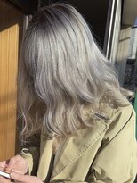 ブレイズヘアー(BLAZEhair) 【人気デザイン】ホワイトミルクティグレージュ×ブリーチ3回