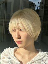 ヲタク(wotaku.)&nbsp;ホワイトブロンドハイトーンショートカットブリーチケアブリーチ