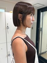 オーシャン(Ocean)&nbsp;ナチュラルブラウン 前髪カット 髪質改善 切りっぱなしボブ 20代