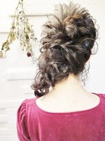 ブーミー(Bor mee)&nbsp;【Bormee】ルーズウェーブ×ハーフアップ風アレンジ