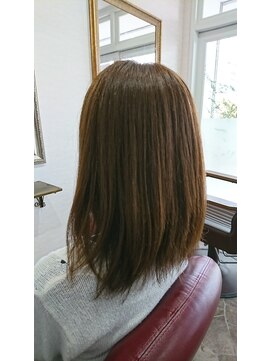 ヘアーアンドアイラッシュ チェイン(HAIR&EYELASH CHAIN) 白髪染めの”新時代”透明感カラー