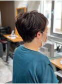 ボーイッシュになり過ぎない大人の耳掛けショート