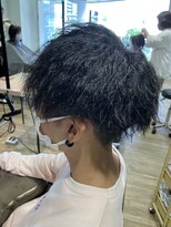 エヌプラス(N+)&nbsp;波巻きツイストスパイラル刈り上げセンターパートサーフカール