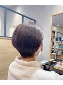 ショートボブ