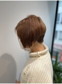 前下がりショートヘア