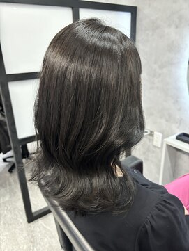 アイ(_i) グレージュ