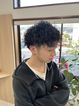 メロウ(mellow) きつめツイストパーマ