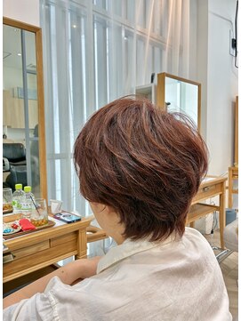 フロラクロマ 上通NEWS裏(FLORACHROMA) 40代ショートレイヤー