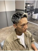 ショートアップバングフェードカット