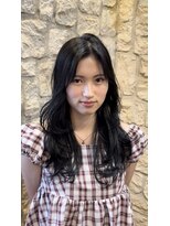 シャル 町田(shalu)&nbsp;黒髪ロング × layer cut