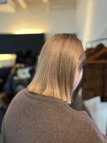 ヴィオラカラー(VIOLLA COLOR)&nbsp;切りっぱなしボブ×ハイトーンカラー/小倉