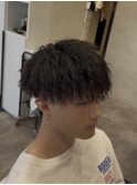 イナズマツイストパーマ/MEN’S HAIR/刈り上げマッシュ