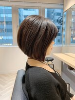 アルト(Alto) 30代・40代大人かわいい白髪染め黒髪前下がりボブ