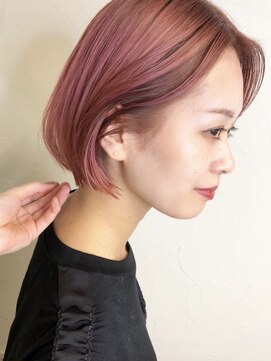 シュリット(schritt) ミニボブ×ブリーチカラーでペールピンク　　schritt mutsuki