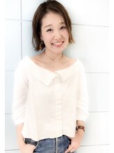 プラグ バイ ネオリーブ(plug by neolive) 神田桃子 Director