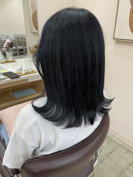 キュオンシア(CUEON. ciea) ミディアム×ネイビーブラック