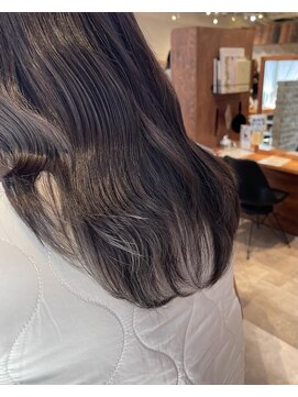 ルララドゥ グレージュカラー