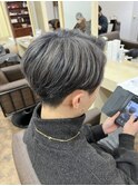 アッシュシルバー
