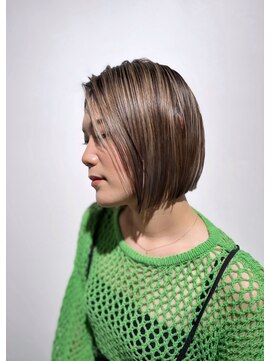 イリ(Ili) ハイライト × ミニボブ