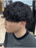 波巻きスパイラルパーマメンズマッシュツーブロックメンズパーマ