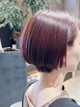 グラム バイ レイエレガンス(glam by REIELEGANCE) 20代30代40代/大人かわいい/ピンクカラー/大人小顔ショートボブ