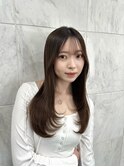 大人前髪アイスグレー韓国小顔レイヤー重めロングオリーブ