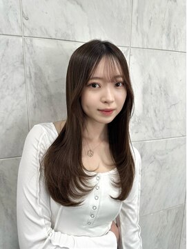 ヴィオットバイサロン(Viot by Salon) 大人前髪アイスグレー韓国小顔レイヤー重めロングオリーブ