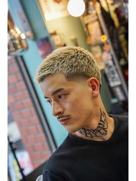 タイト スワッグ バーバーワークス(TIGHT SWAG BARBERWORKS) ショート×テーパーフェード