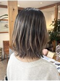 くびれミディアム × バレイヤージュ