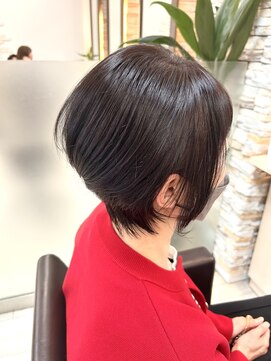 クレア(CREA) 20代30代40代小顔ハンサムショートアッシュブルーブラック