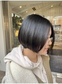ショートボブ